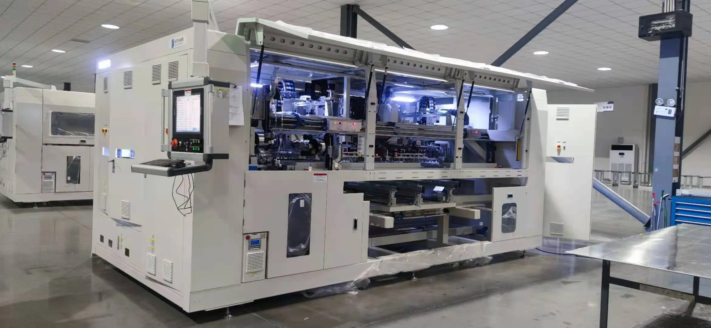 Automatic Bussing Machine DH200-Y | Solar Panel Busbar Soldering Equipment | Ooitech